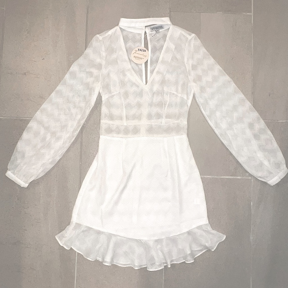 Two Sisters white dress!